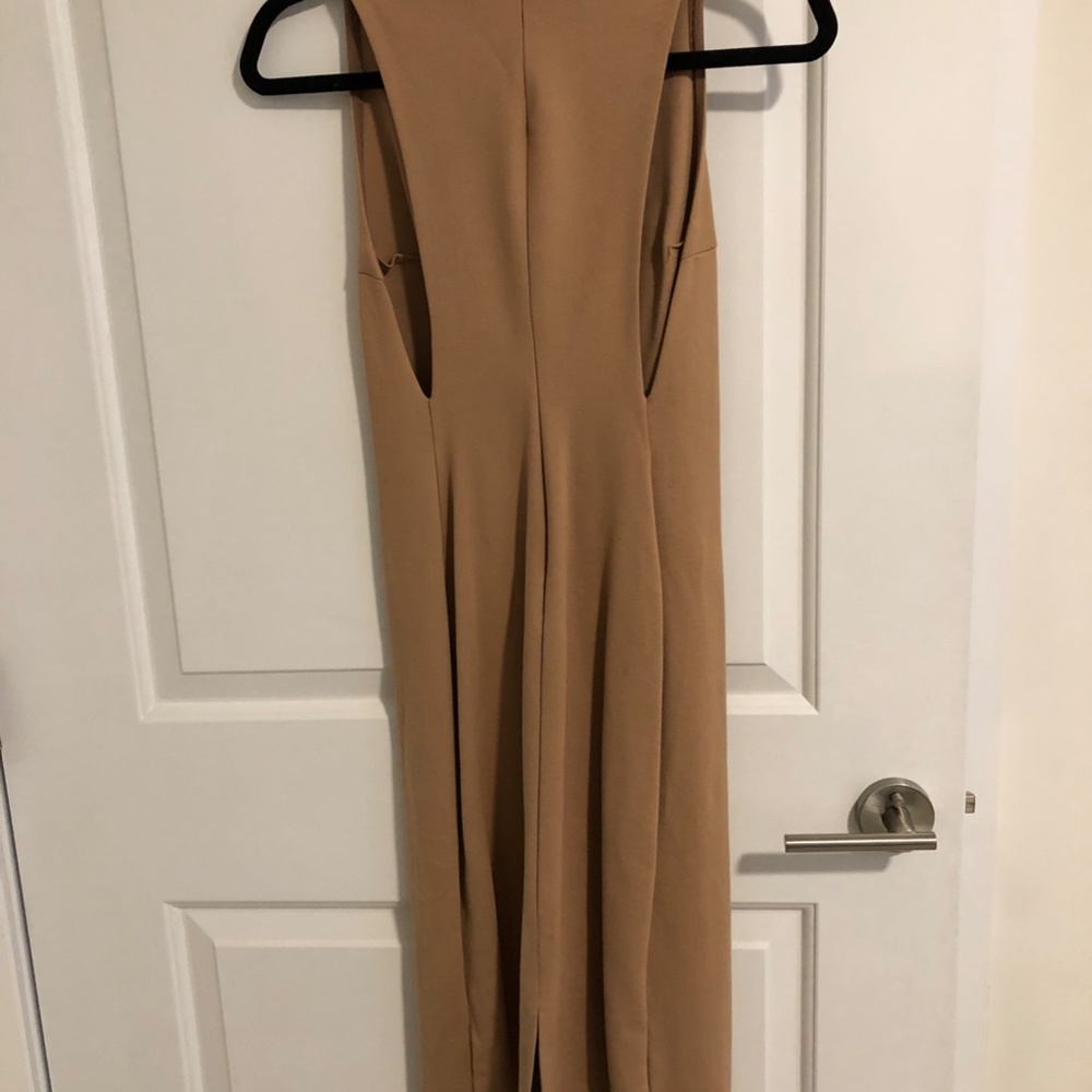 Aritzia Babaton Camel Sheath